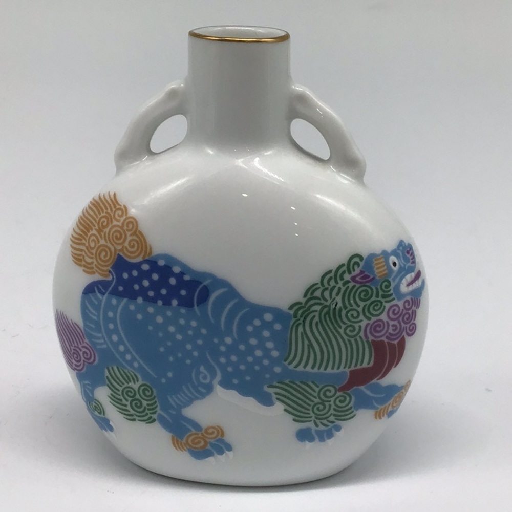 Vintage Small Japanese Foo Dog Bud Vase